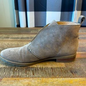 Frank Sarto ankle booties size 8